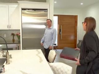 Trickery - Real Estate Agent Tricks Client Into incredible x rated clip